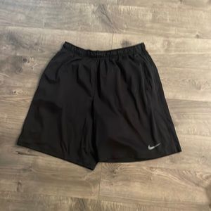 Nike Dri-Fit gym shorts men’s XL
